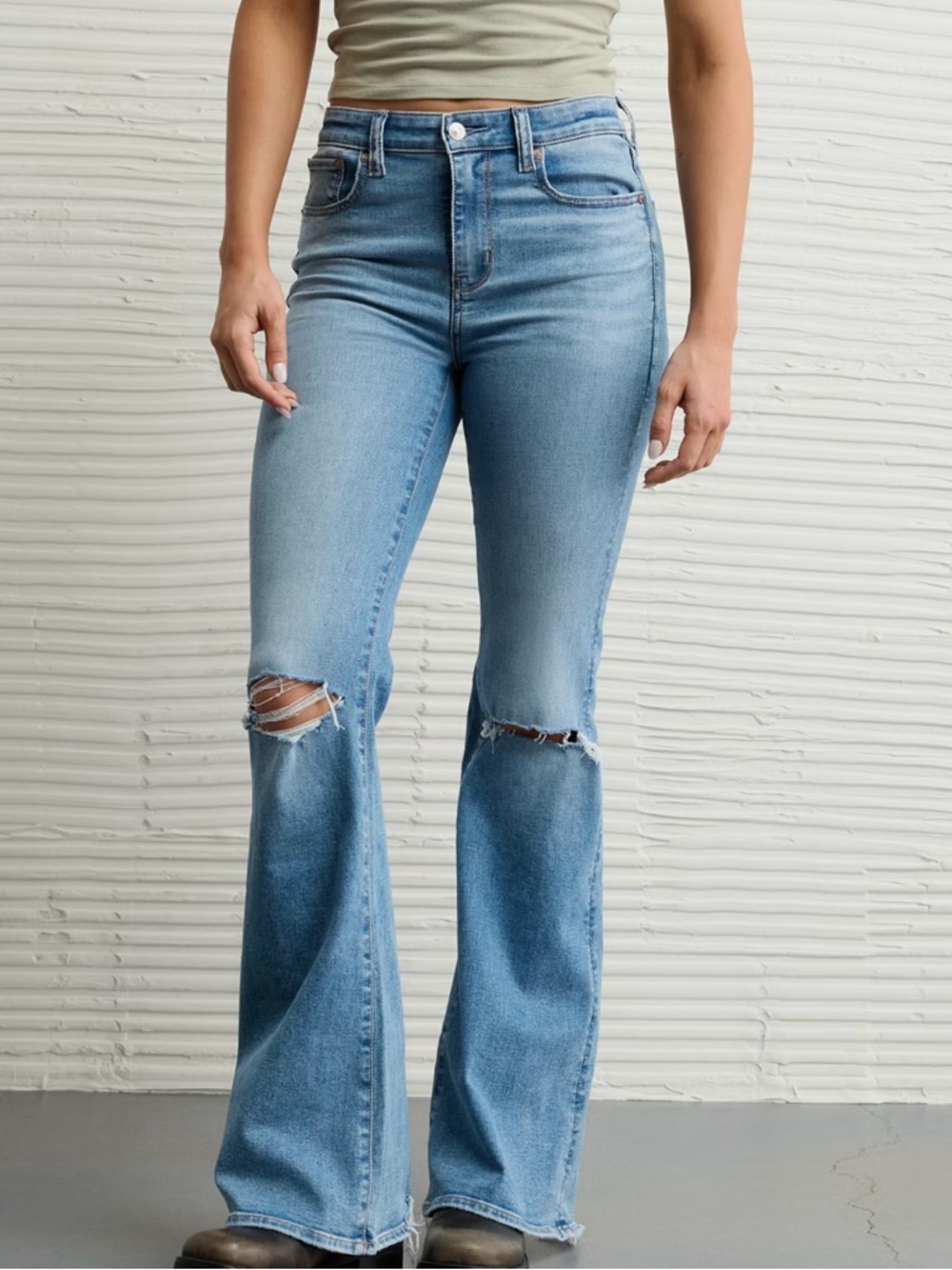 American Eagle Outfitters Light Blue Flare Jeans WITHOUT THE KNEE RIPS!